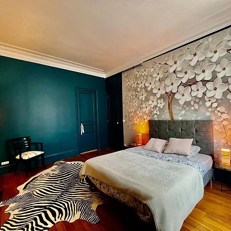 Superbe Appartement Belifontain Coeur De Ville ฟงแตนโบล ภายนอก รูปภาพ