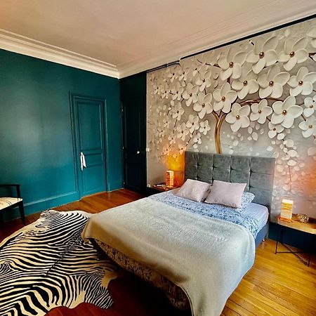 Superbe Appartement Belifontain Coeur De Ville ฟงแตนโบล ภายนอก รูปภาพ