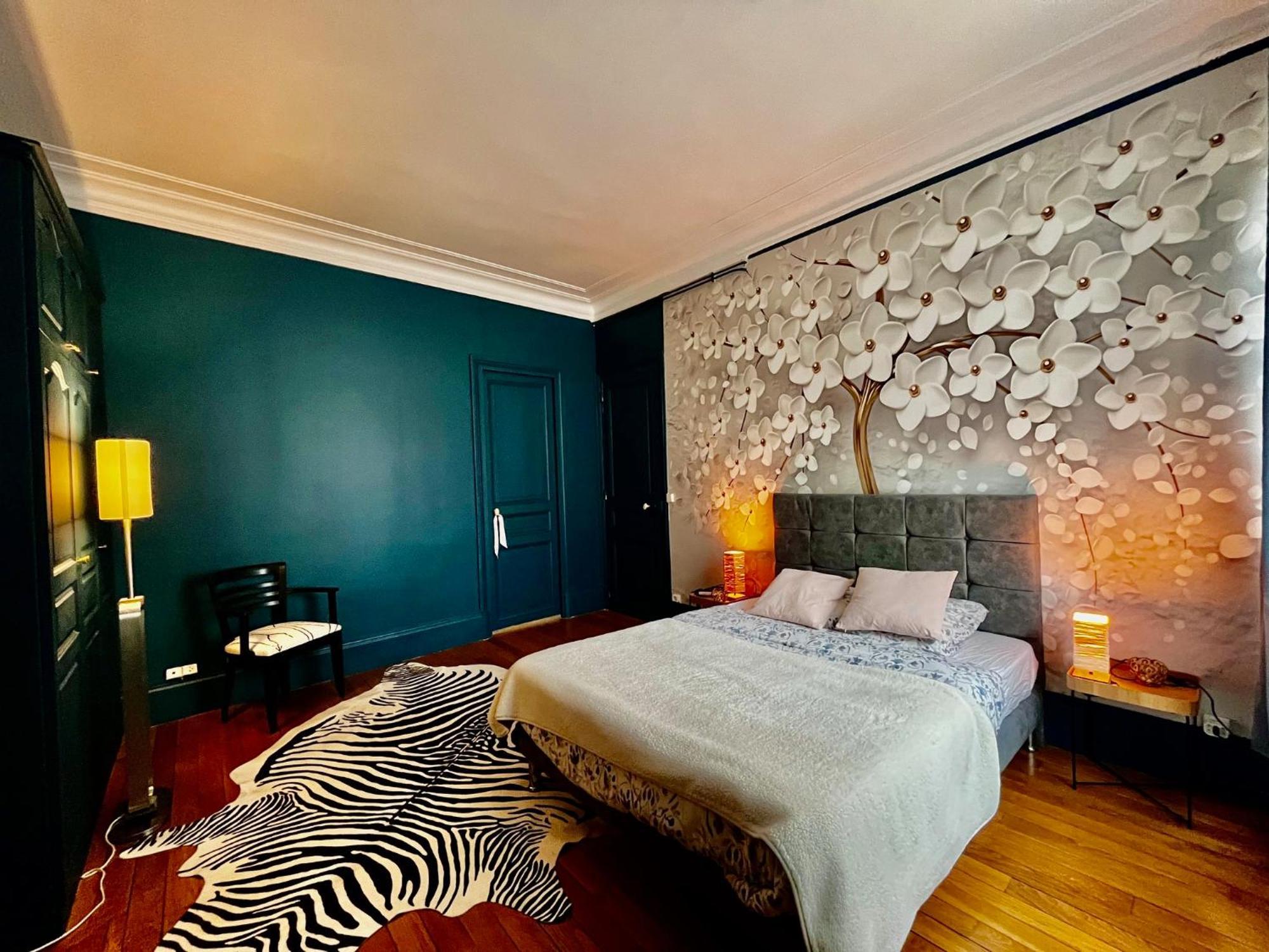 Superbe Appartement Belifontain Coeur De Ville ฟงแตนโบล ภายนอก รูปภาพ